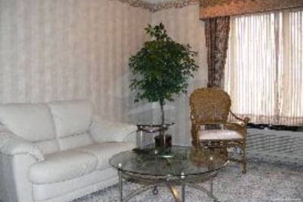 CHATEAU ROYALE INN (Lake Geneva)